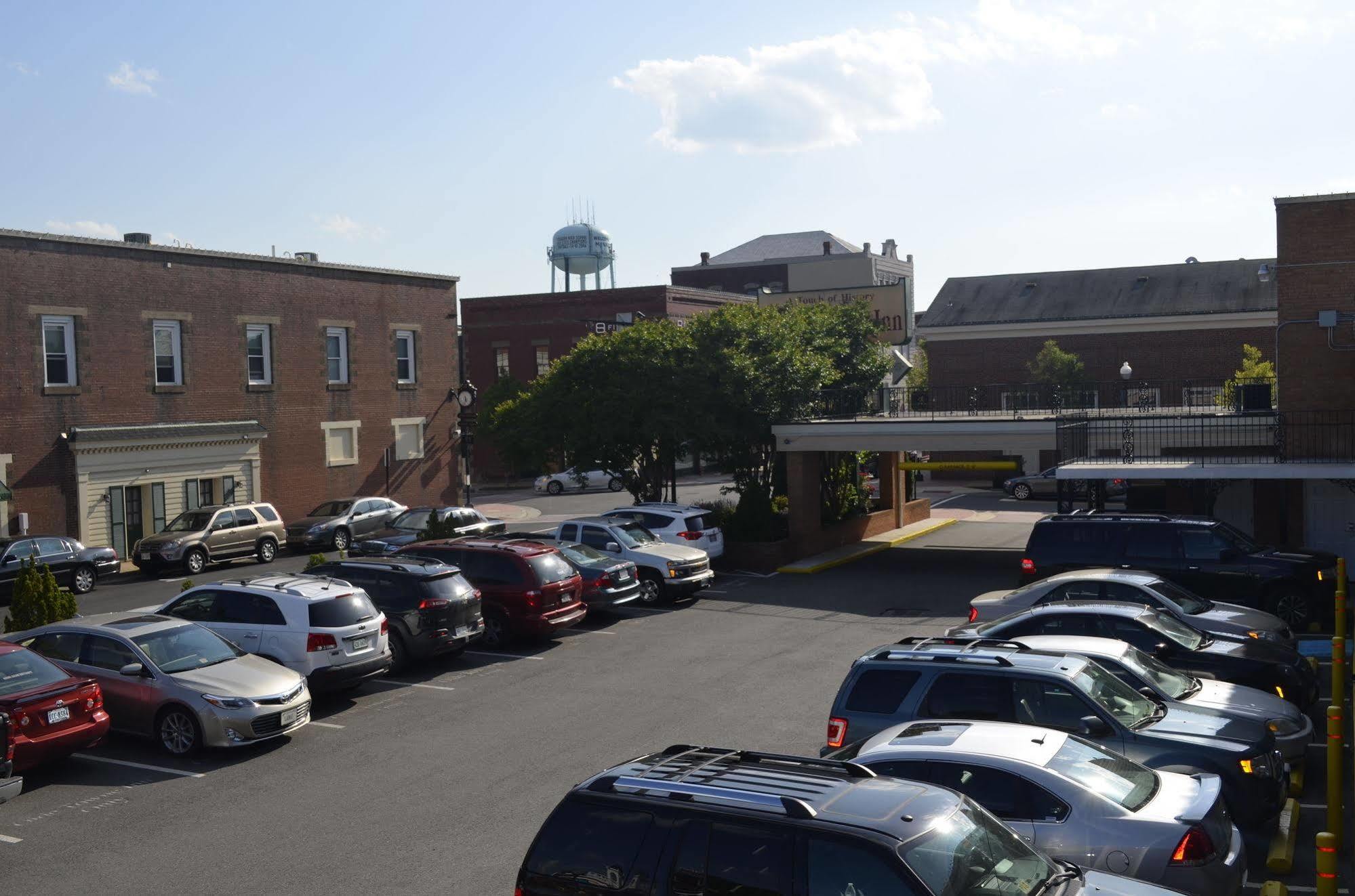 Olde Towne Inn Manassas Exterior foto